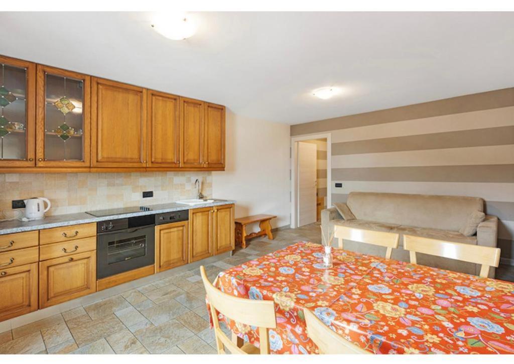Casa Da Claudia Apartment ลีวินโญ ภายนอก รูปภาพ