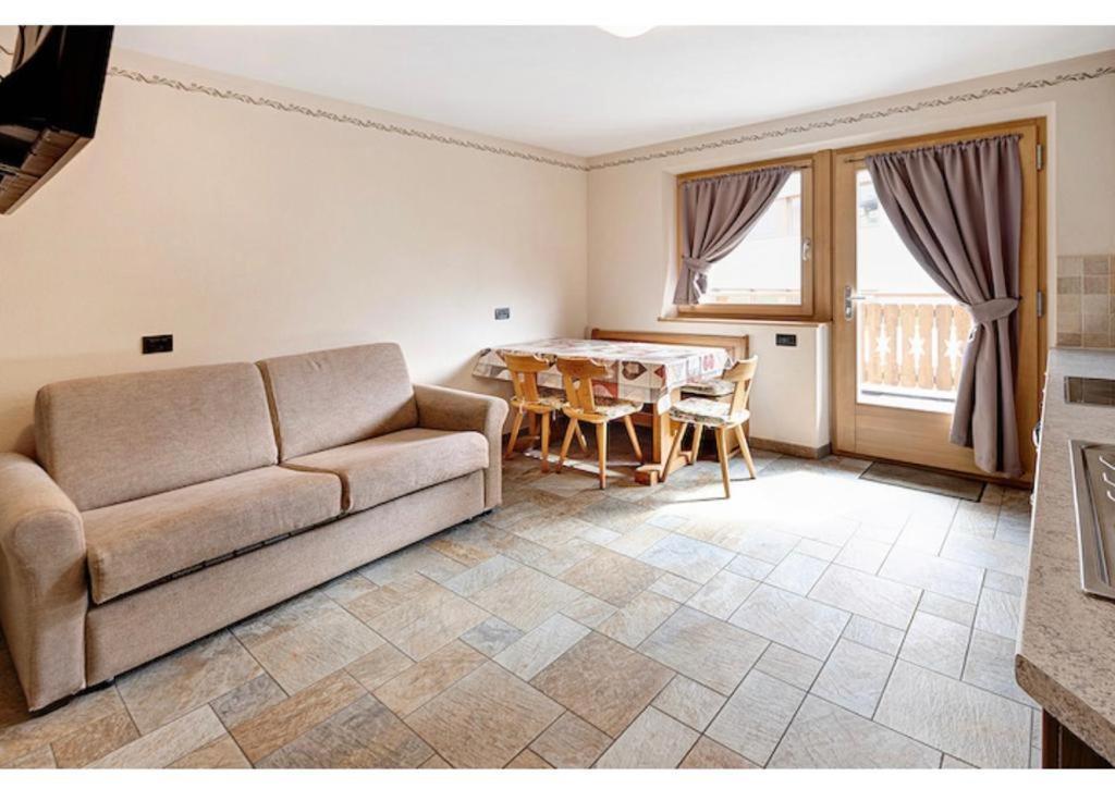 Casa Da Claudia Apartment ลีวินโญ ภายนอก รูปภาพ
